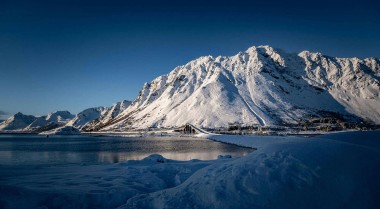 推特一句话到位：盯结尾是不是定锤了然后把剪辑按时间线重排（写作也能用）